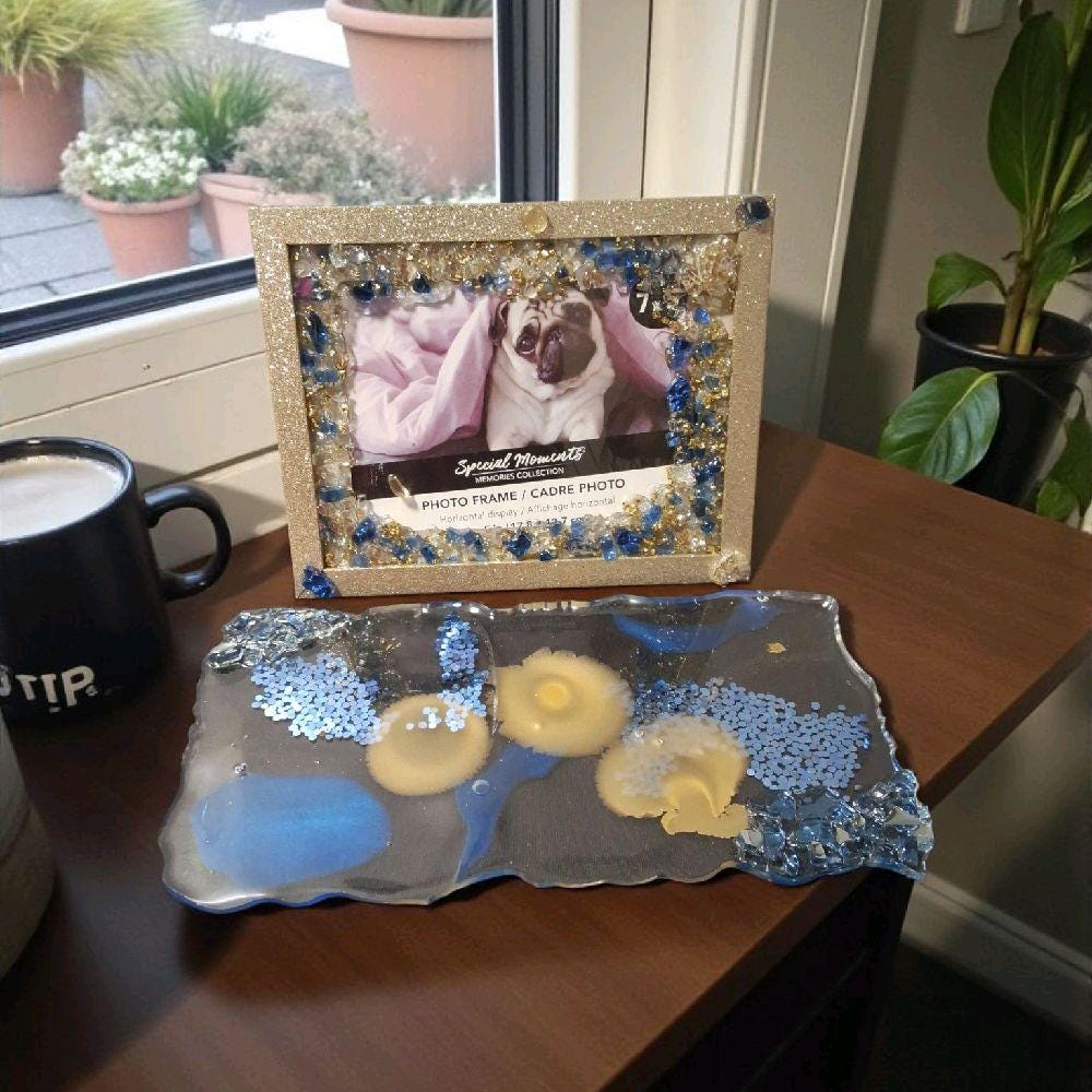 Elegant 3D Abstract Artwork in 5x7 Crystallized Frame – Blue & White with Gold Glitter Edges