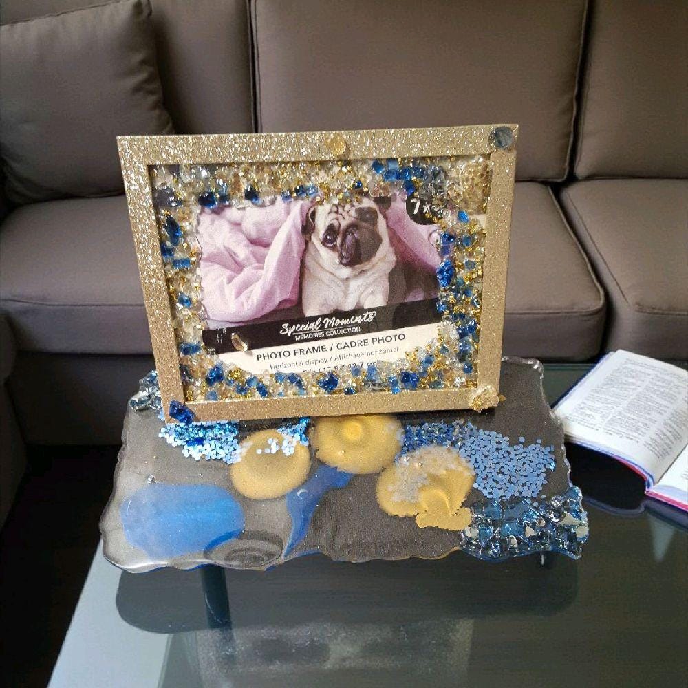 Elegant 3D Abstract Artwork in 5x7 Crystallized Frame – Blue & White with Gold Glitter Edges
