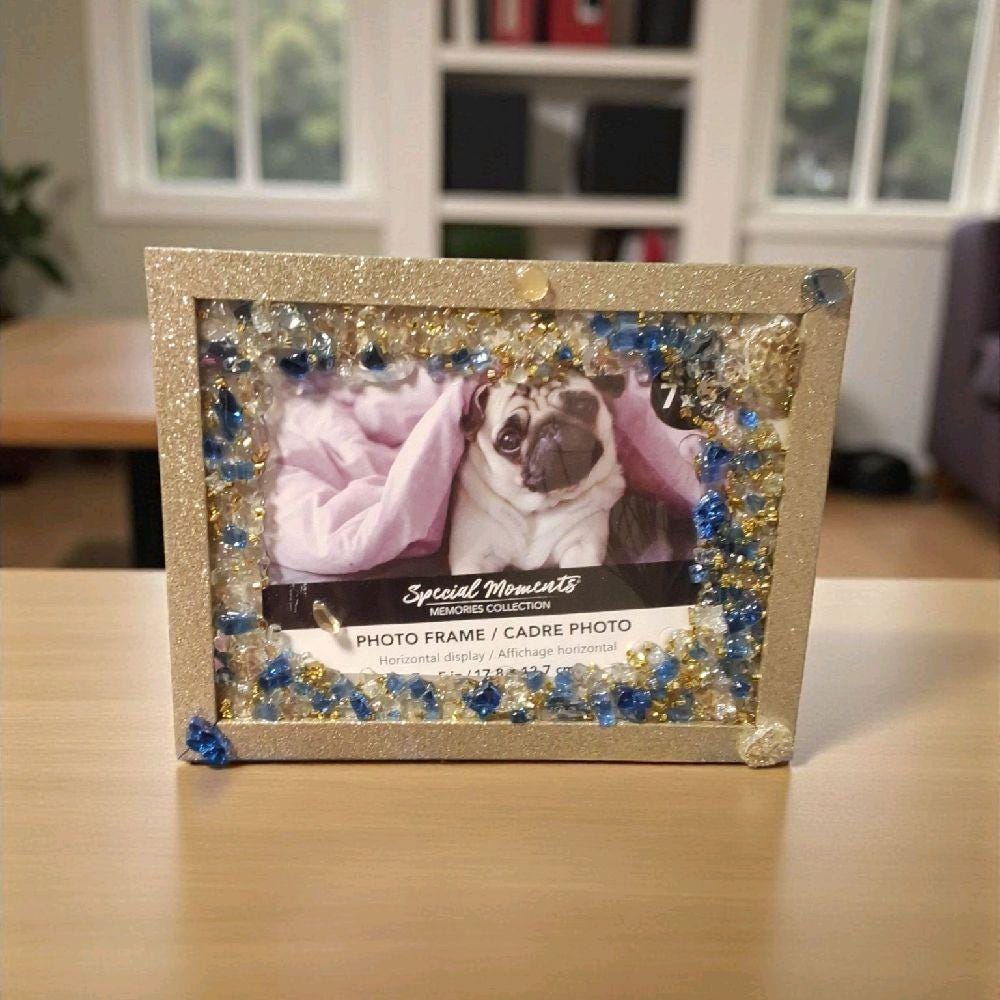 Elegant 3D Abstract Artwork in 5x7 Crystallized Frame – Blue & White with Gold Glitter Edges