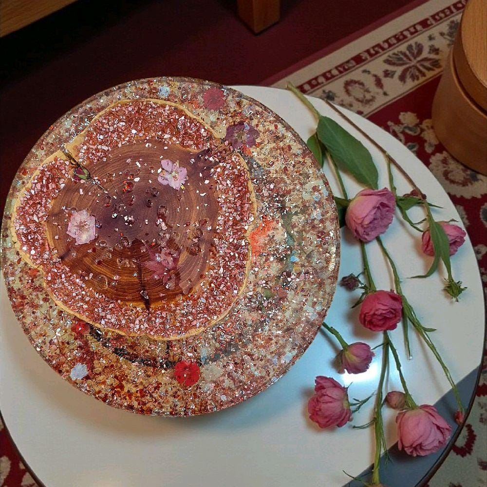 Resin Wood Floral Sculpture – 3D Crystal Inlay, Red Accent Decor