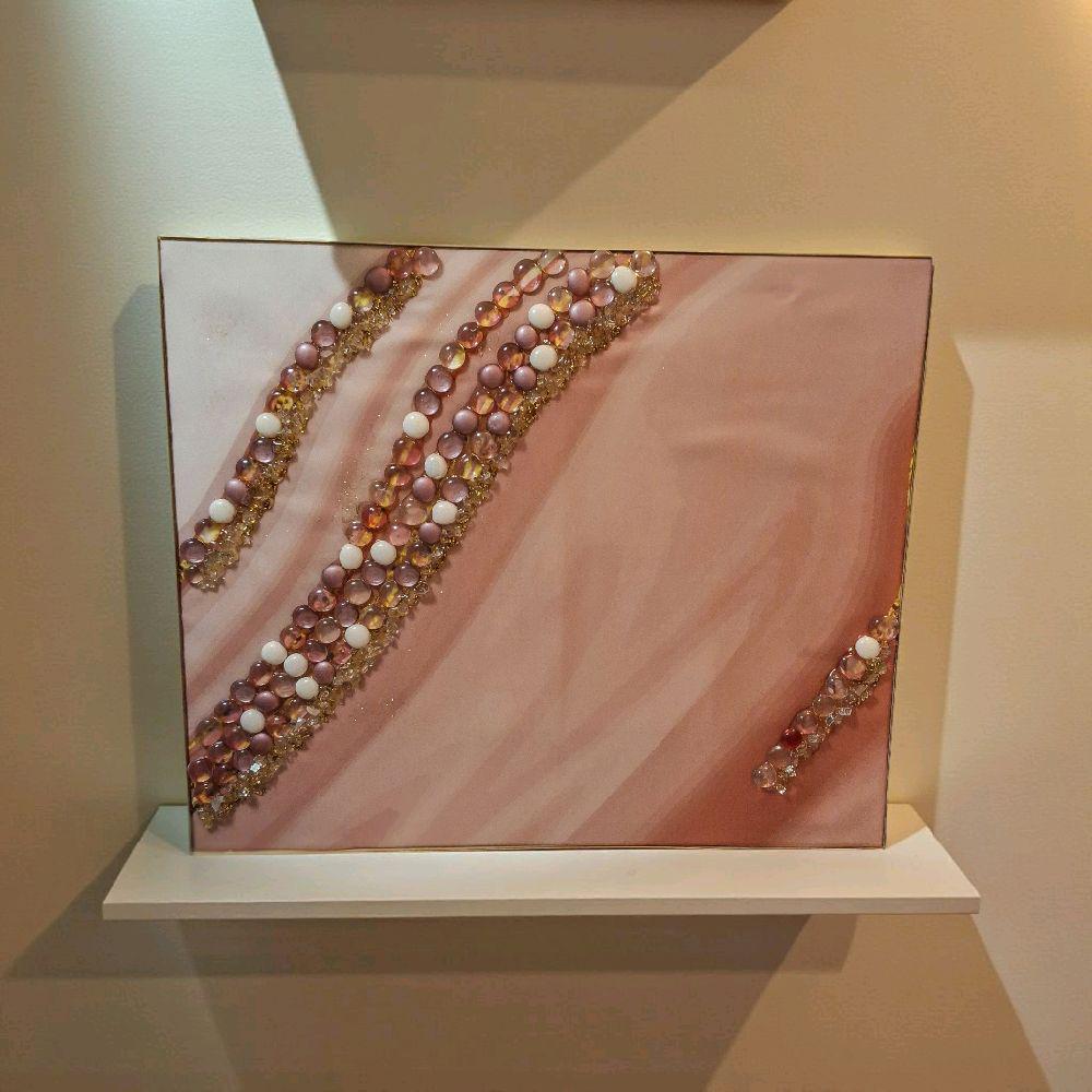 Entrepreneur Artist of 3D elegant unique abstract artwork paintings, hand-designed with crystals encased. Size 18x24