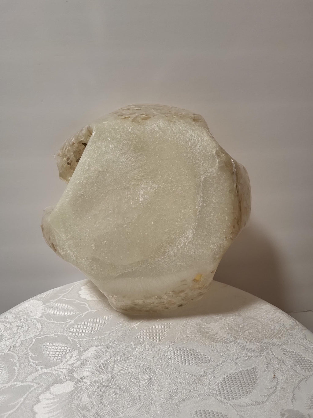 Resin Decorative Bowl - Elegant Gold Finish Home Decor