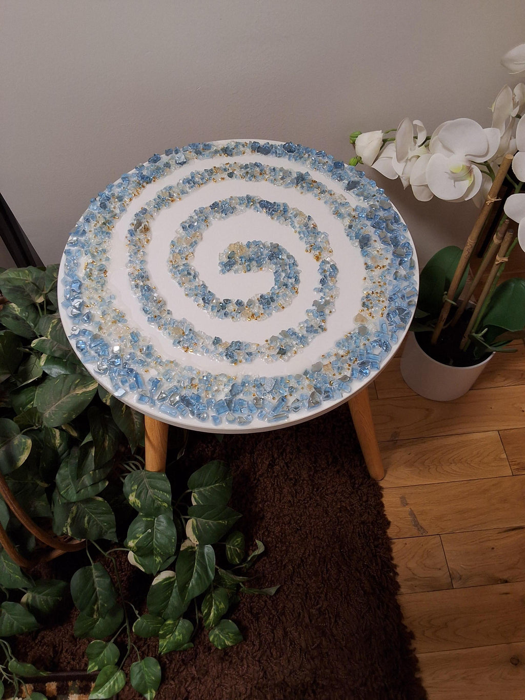 3D Crystallized Decor Table, Elegant Artwork Design