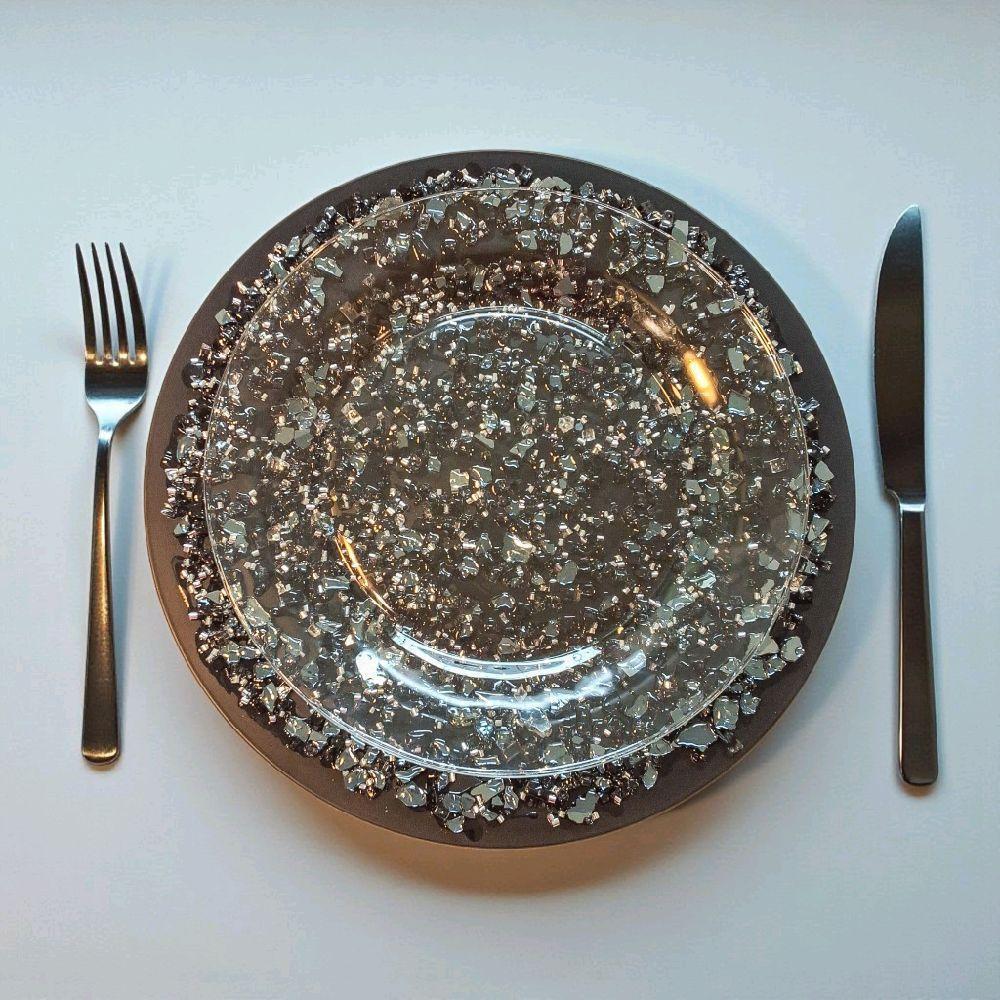Black Resin Charger Plates with Crystals – Wedding Home Decor Ornaments