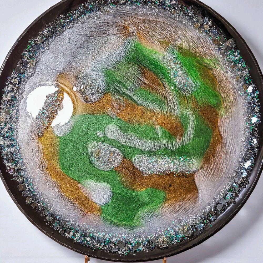 Resin Tray Artwork, Iridescent Crystals, Bold Colors