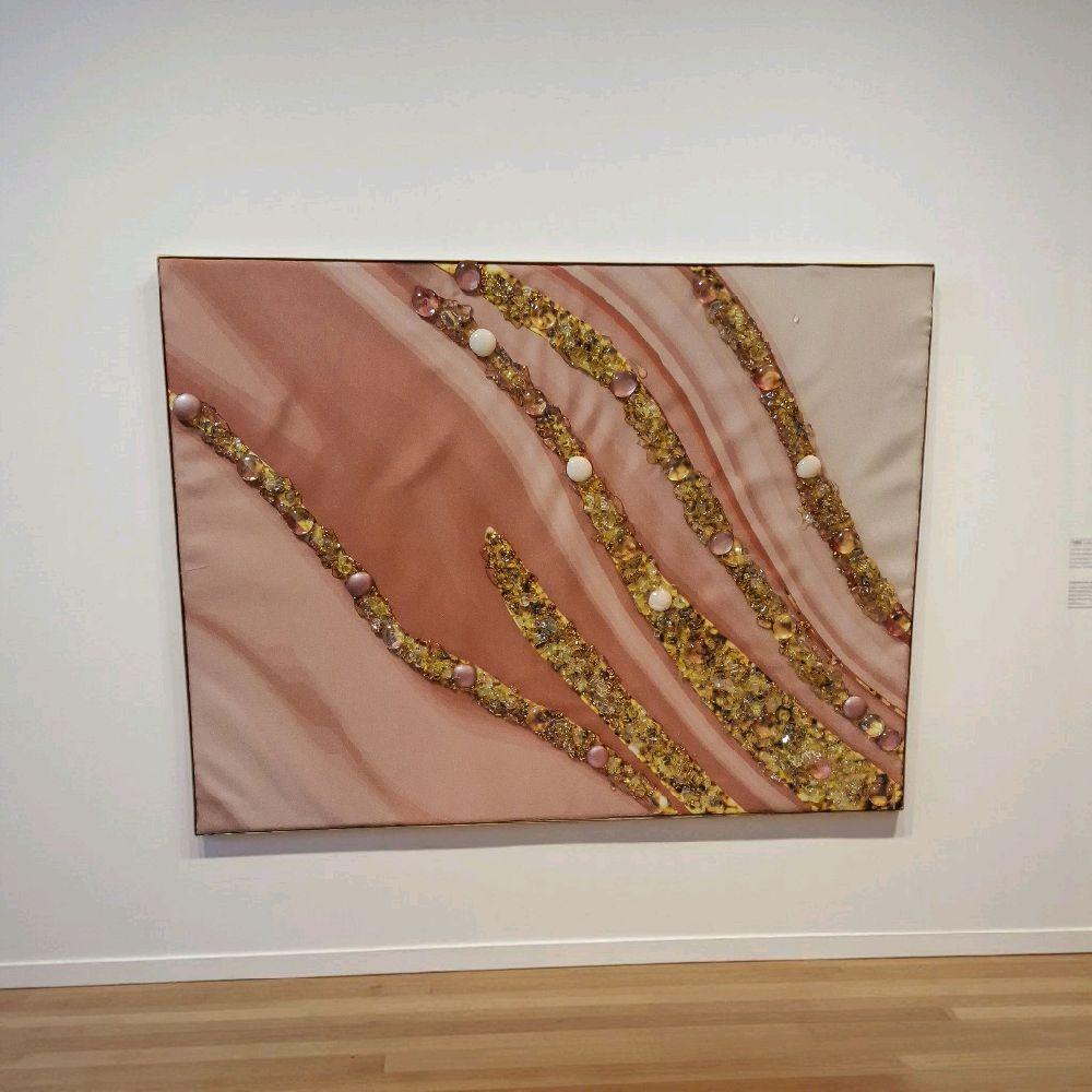 Entrepreneur Artist of 3D elegant unique abstract artwork paintings, hand-designed with crystals encased. Size 18x24