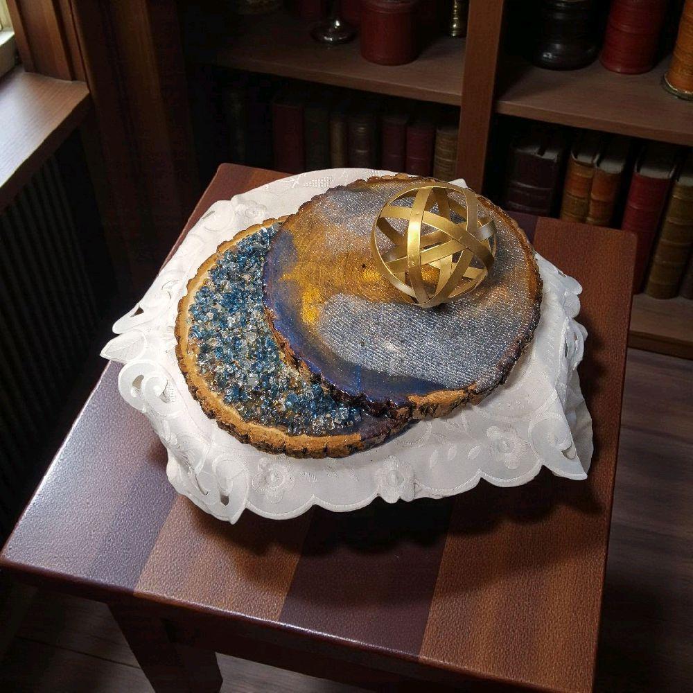 Hand-Designed Wood Slice Artwork: 3D Crystallized Decor