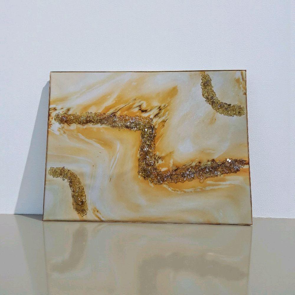 Entrepreneur Artist of 3D elegant unique abstract artwork paintings, hand-designed with crystals encased. Size 18x24