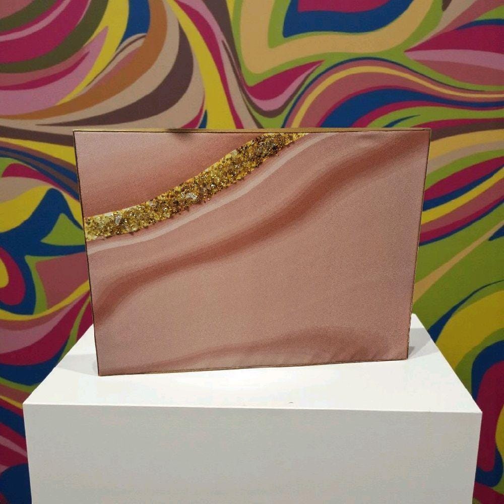 Entrepreneur Artist of 3D elegant unique abstract artwork paintings, hand-designed with crystals encased. Size 18x24