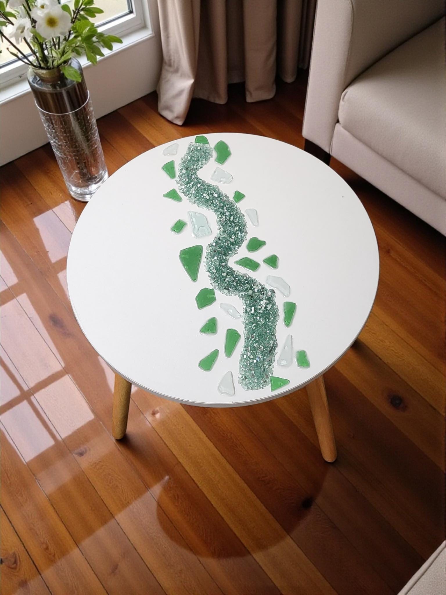 Hand Designed 3D Glass Crystal Artwork – Decorative Tabletop Sculpture