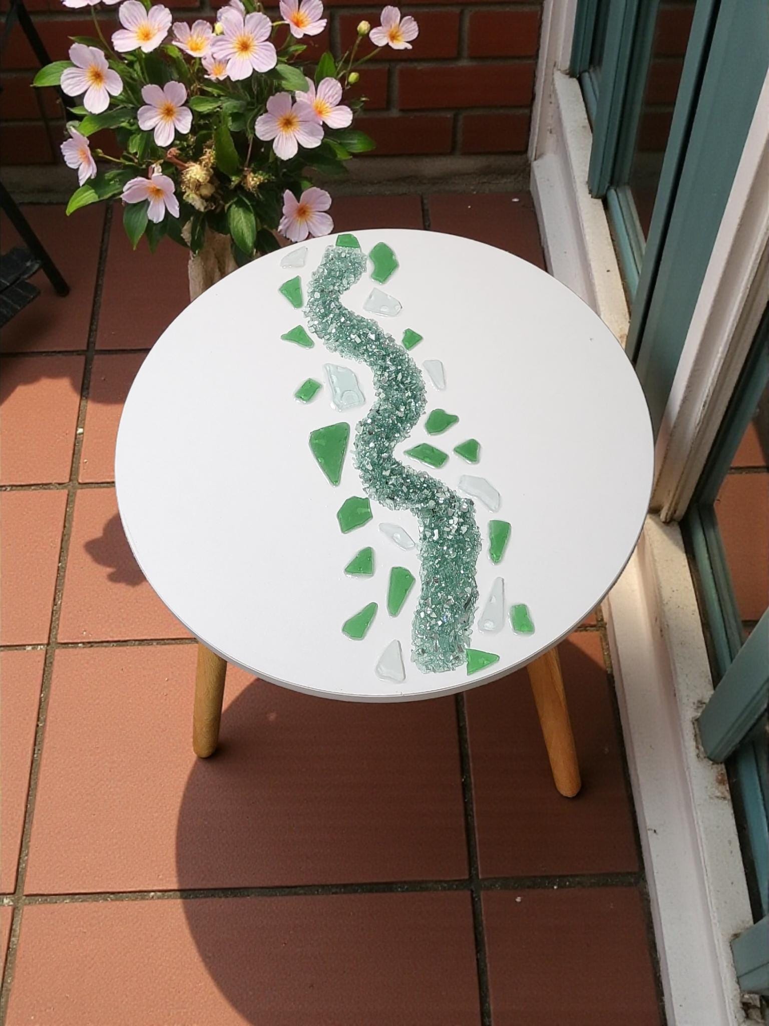 Hand Designed 3D Glass Crystal Artwork – Decorative Tabletop Sculpture