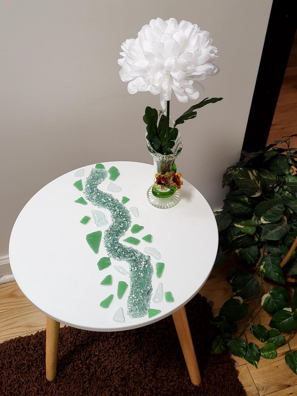 Hand Designed 3D Glass Crystal Artwork – Decorative Tabletop Sculpture