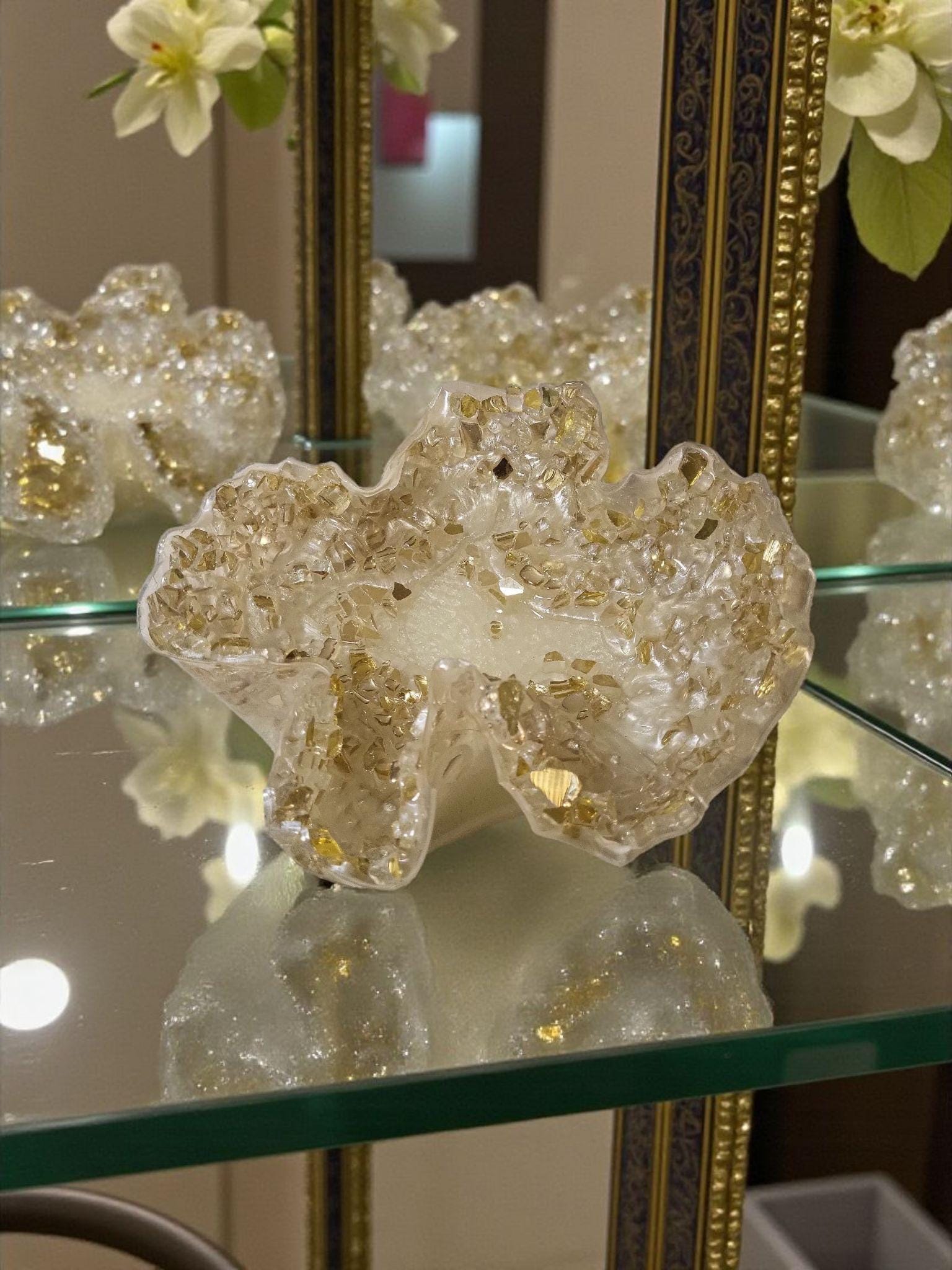 Resin Decorative Bowl - Elegant Gold Finish Home Decor