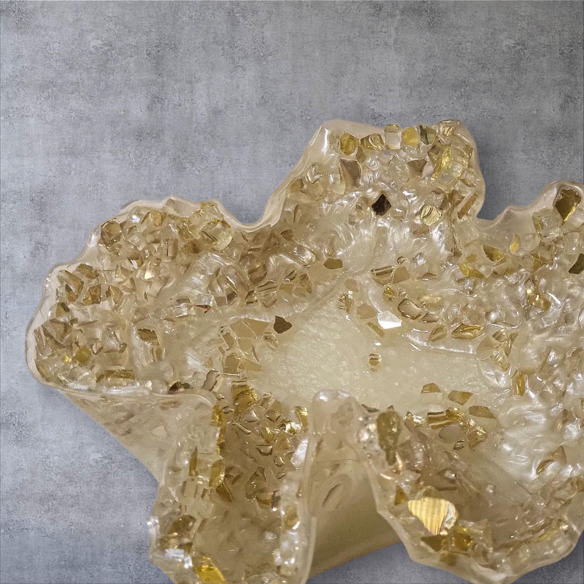 Resin Decorative Bowl - Elegant Gold Finish Home Decor