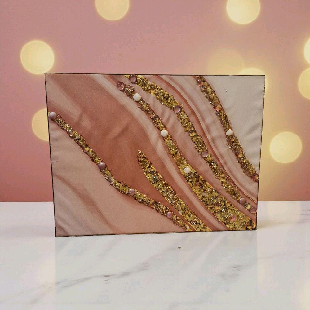 Entrepreneur Artist of 3D elegant unique abstract artwork paintings, hand-designed with crystals encased. Size 18x24