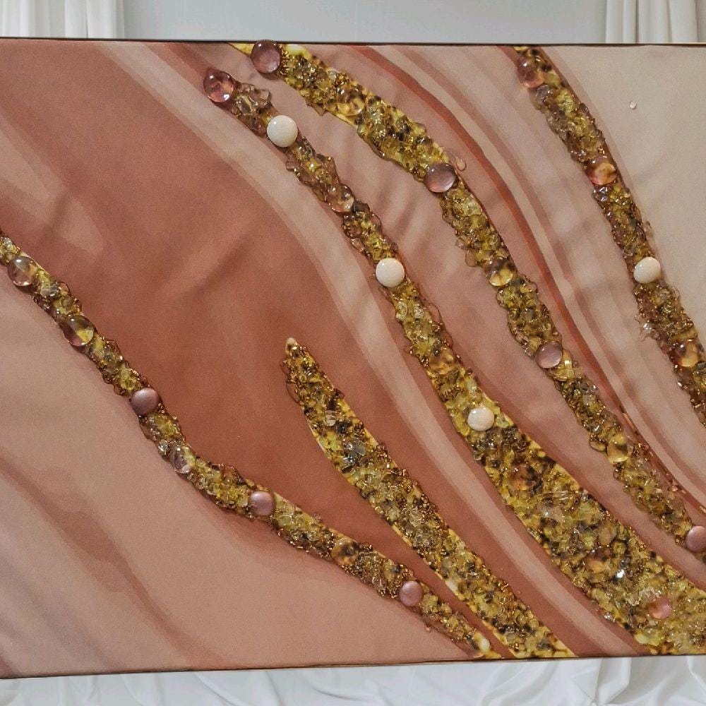 Entrepreneur Artist of 3D elegant unique abstract artwork paintings, hand-designed with crystals encased. Size 18x24