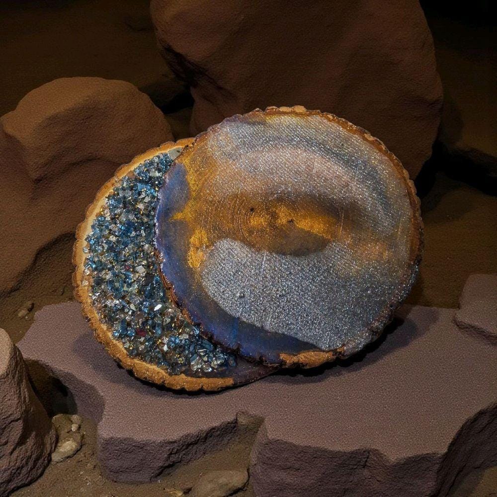 Hand-Designed Wood Slice Artwork: 3D Crystallized Decor