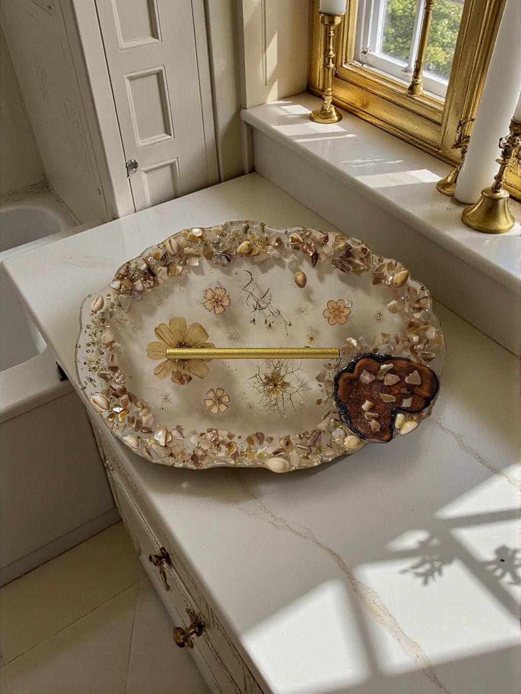 Floral & Pearl Crystal Resin Tray - Elegant Earth Tone Bathroom Decor