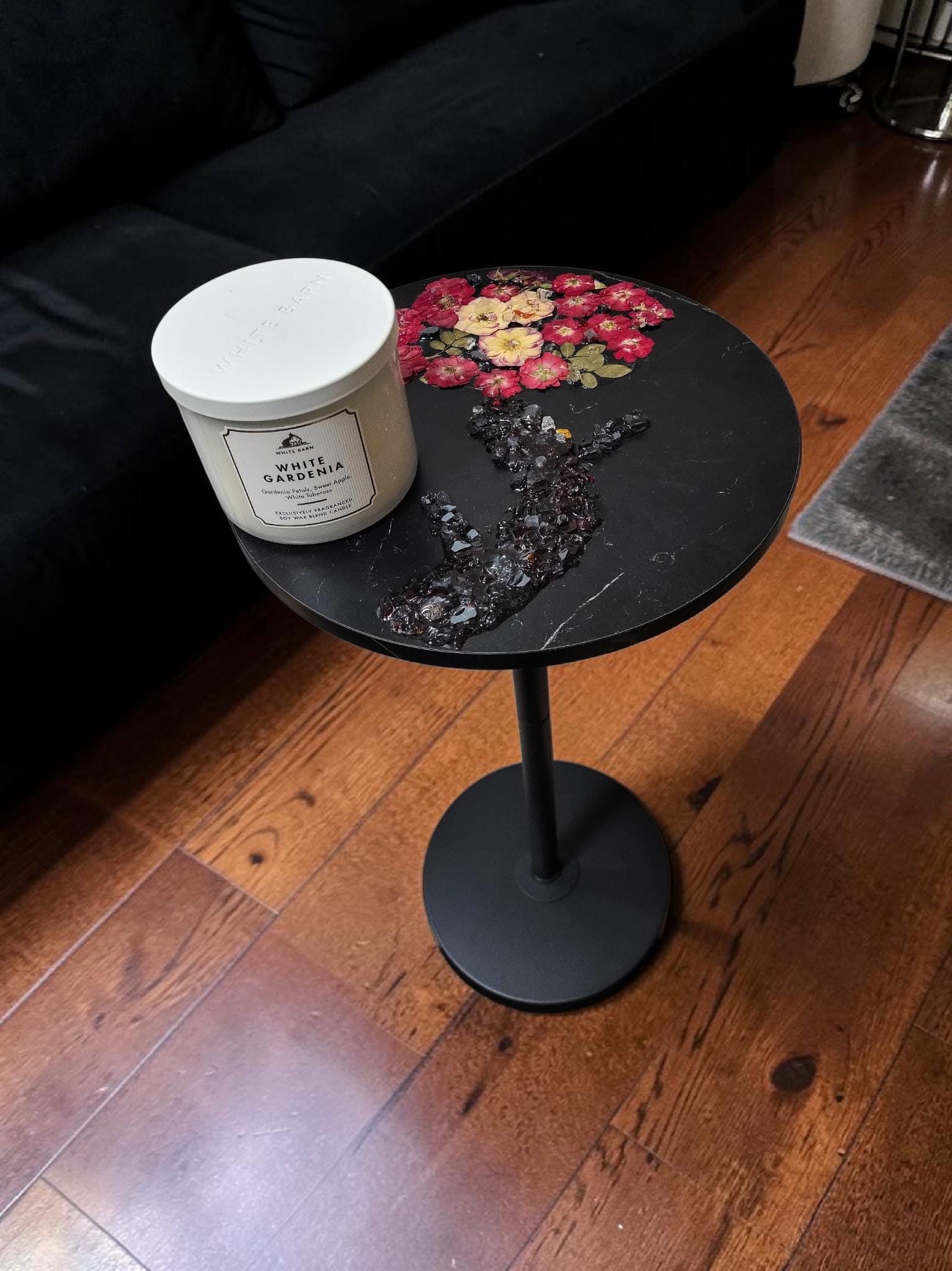 3D Resin Floral Stylish Rose Artwork Table with Crystals: Accent Decor