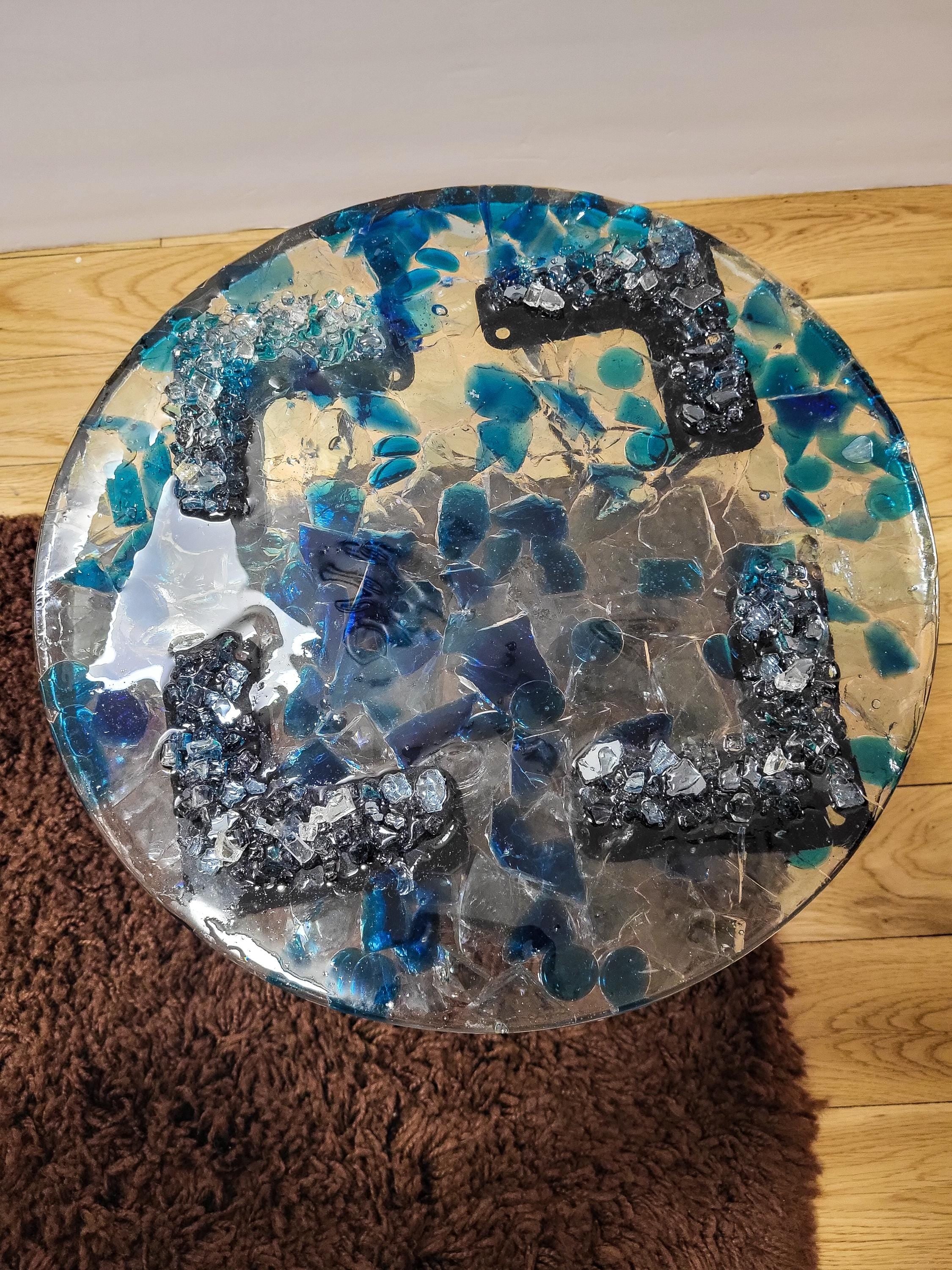 Bluish Green and Clear hand-designed Resin Artwork Table with Crystals: Accent Decor Table