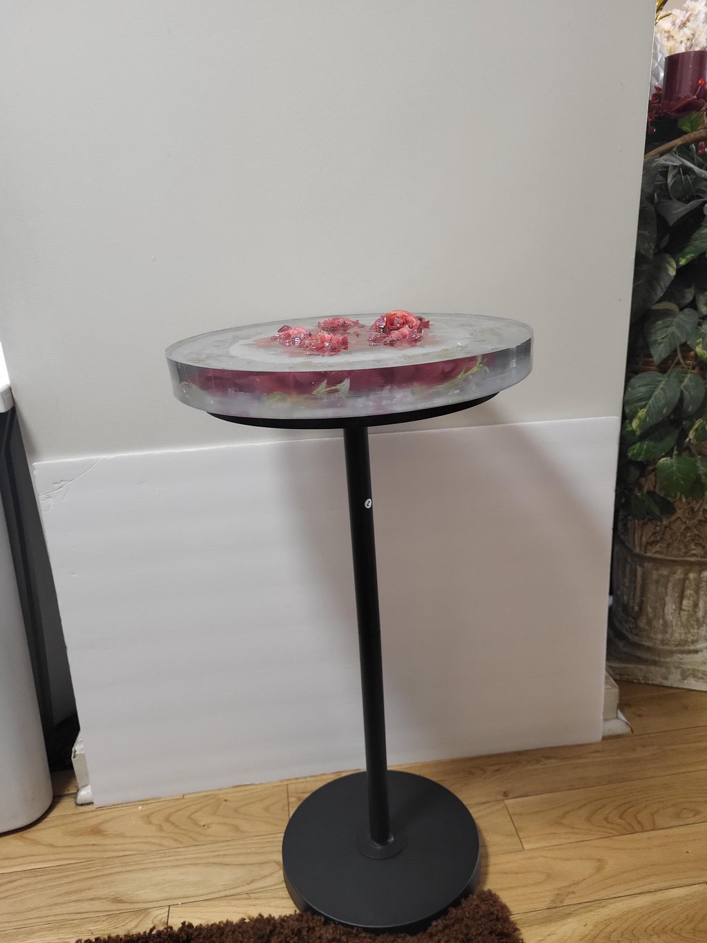 Pink Floral Roses Hand-designed Resin Artwork Table with Crystals: Accent Decor Table