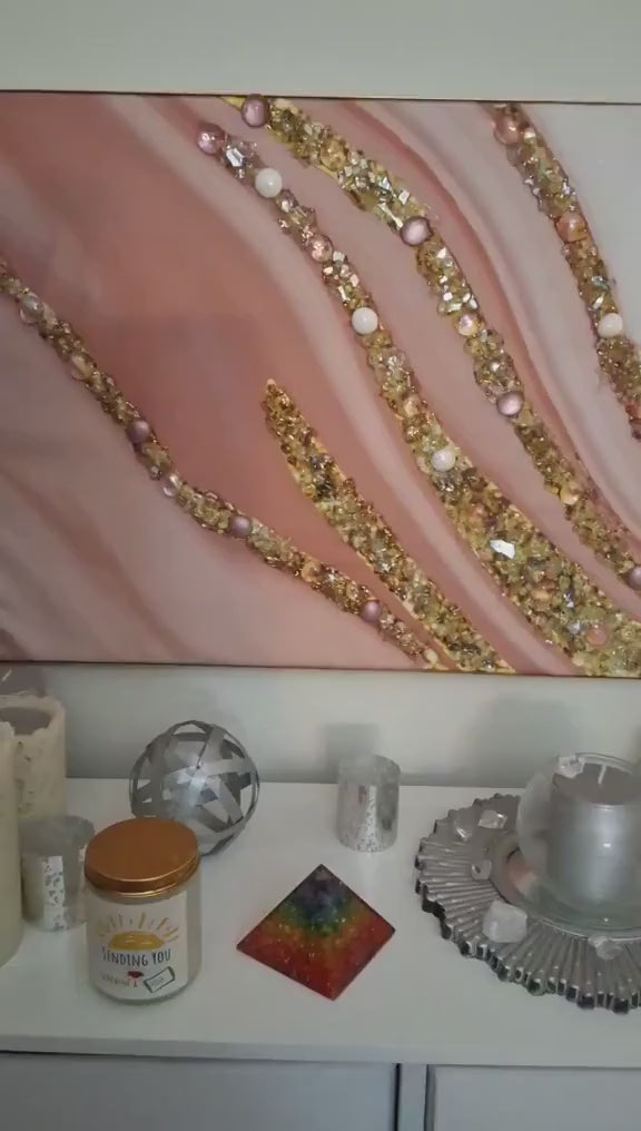 Entrepreneur Artist of 3D elegant unique abstract artwork paintings, hand-designed with crystals encased. Size 18x24