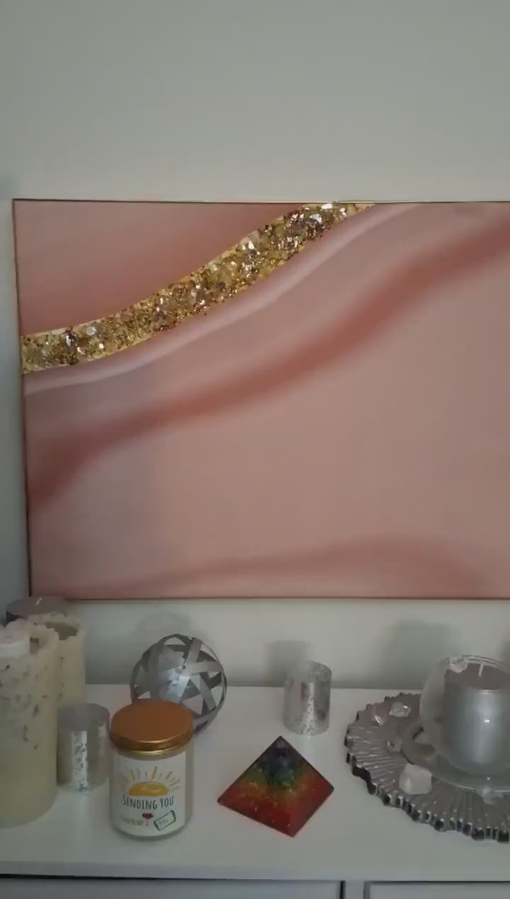 Entrepreneur Artist of 3D elegant unique abstract artwork paintings, hand-designed with crystals encased. Size 18x24