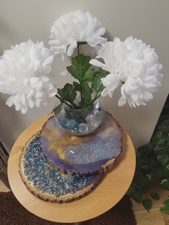 Hand-Designed Wood Slice Artwork: 3D Crystallized Decor