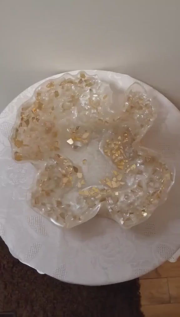 Resin Decorative Bowl - Elegant Gold Finish Home Decor
