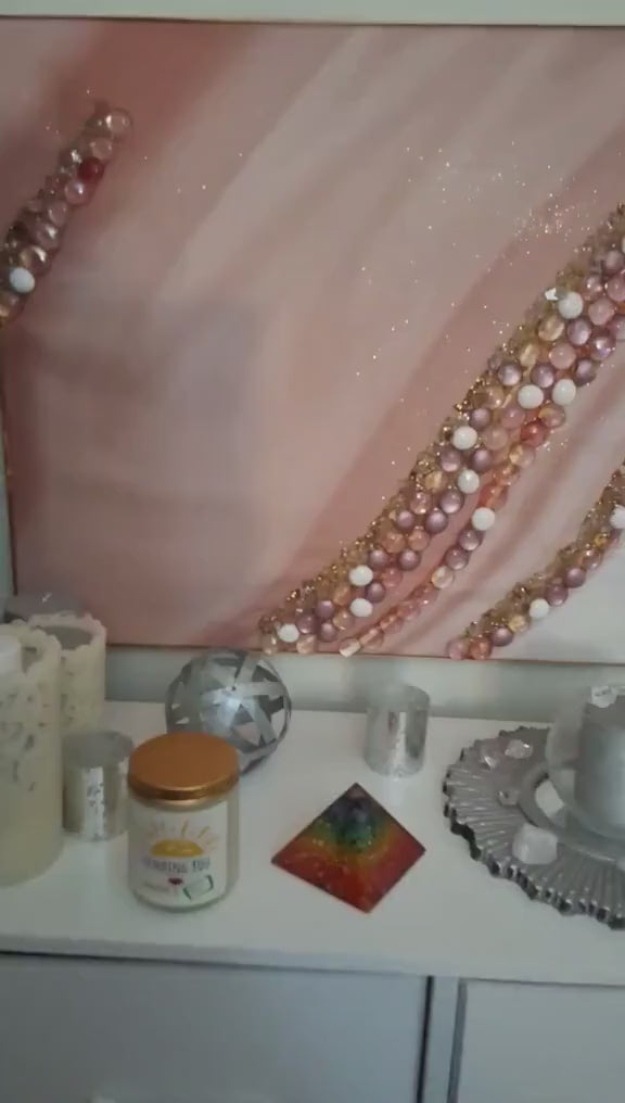 Entrepreneur Artist of 3D elegant unique abstract artwork paintings, hand-designed with crystals encased. Size 18x24